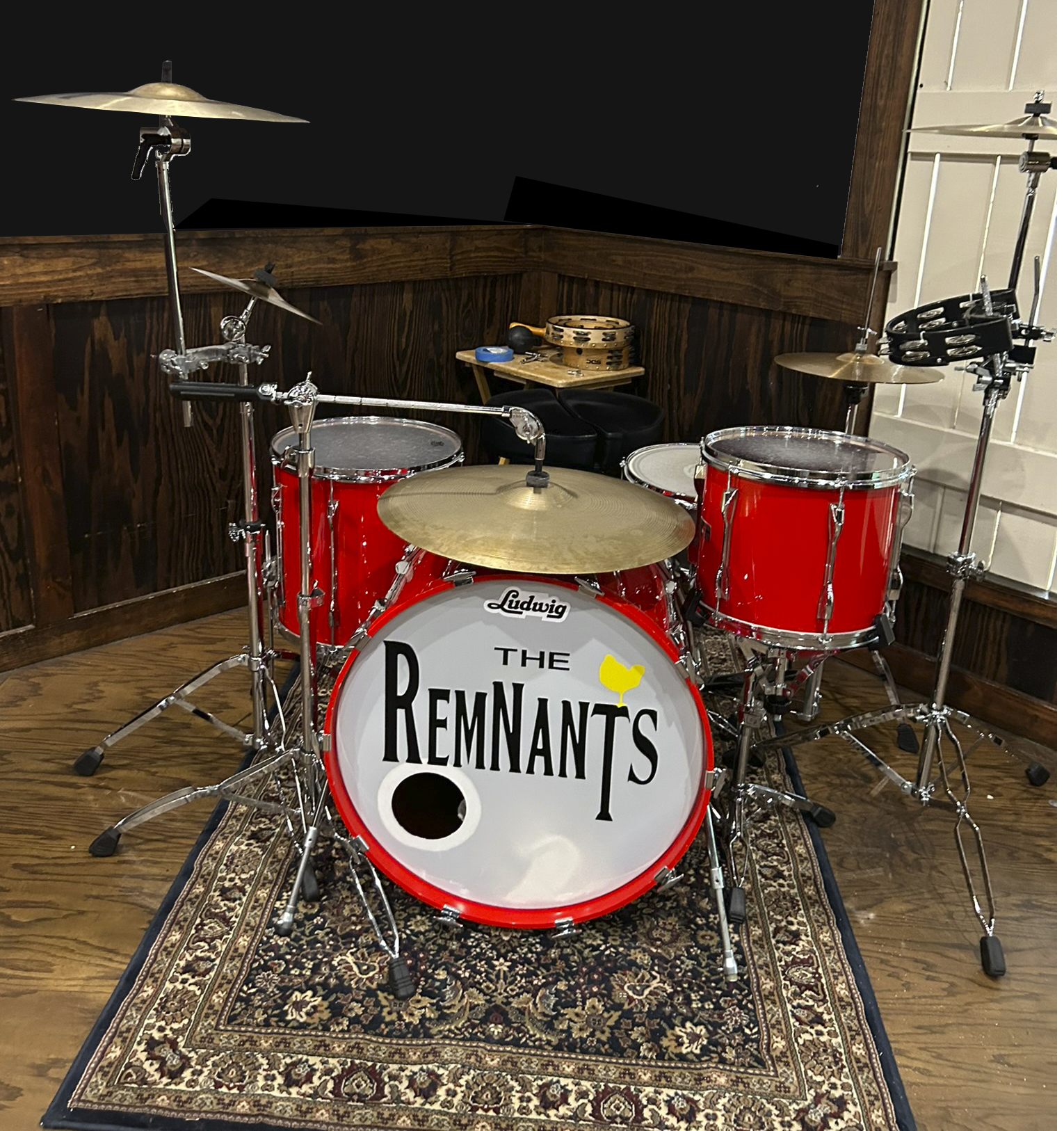 Piano Teacher & Guitar Teacher in Trenton Michigan, Music Theory & Songwriting